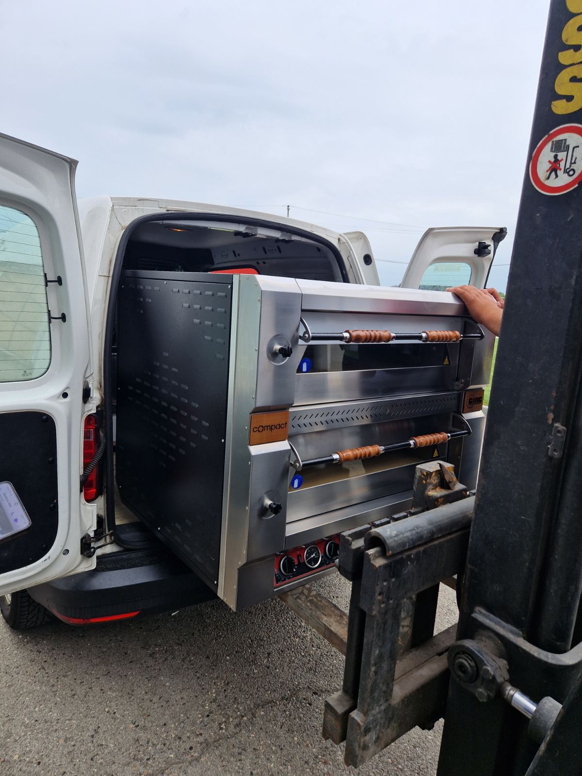 Delivery of Pizza oven for Belgrade, Serbia