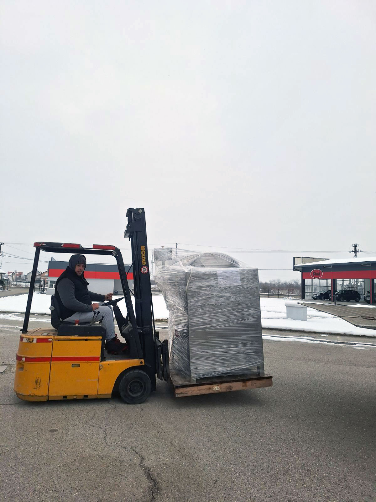 Delivery of a vacuum tumbler for a customer from Budapest, Hungary
