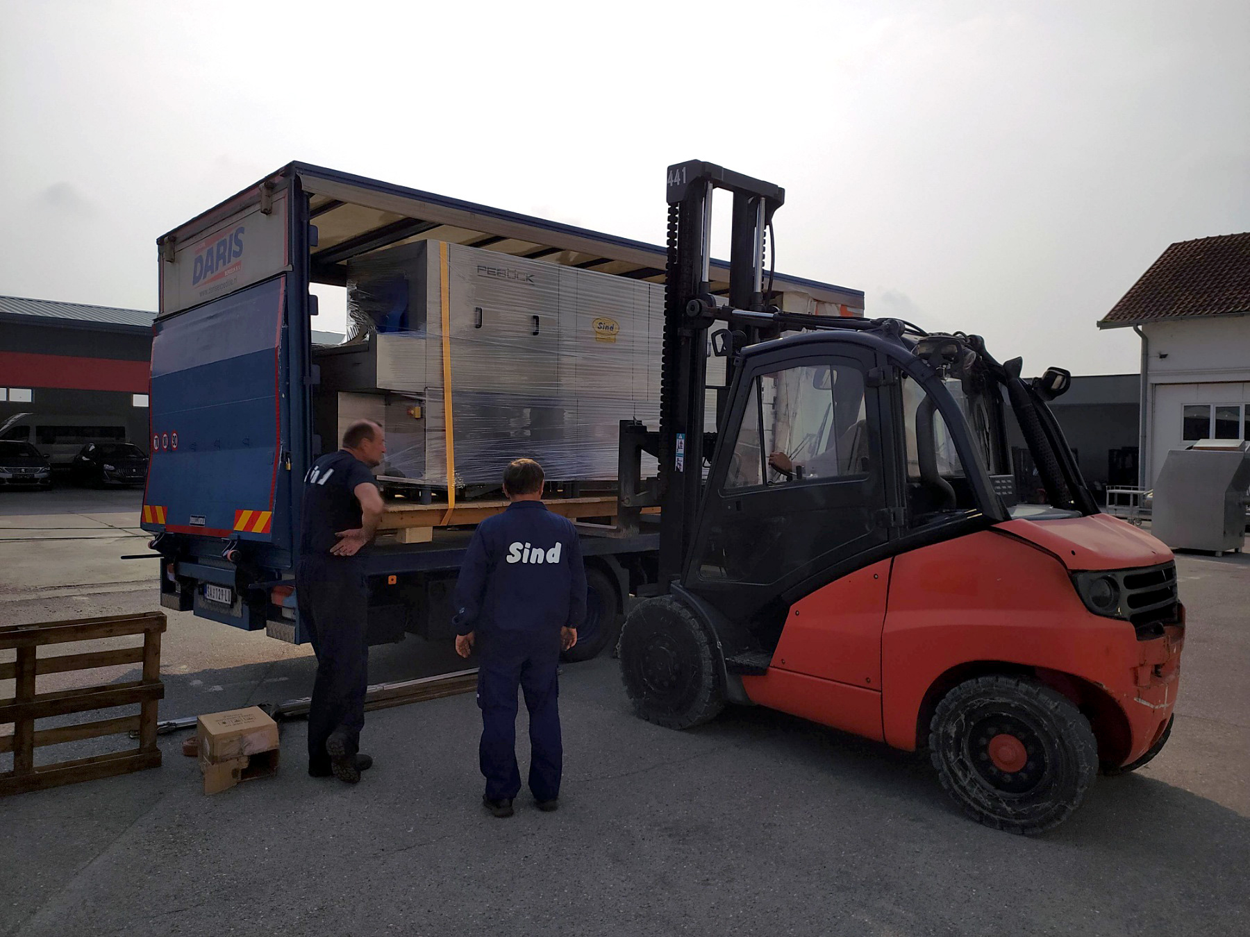 Delivery of machine for a customer in Peru