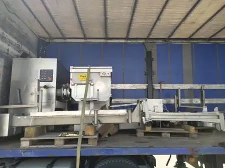 Delivery of machines to Bosnia and Herzegovina detalj