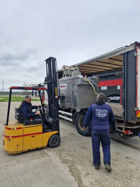Delivery of Injector and Tumbler for customer from Nis, Serbia
