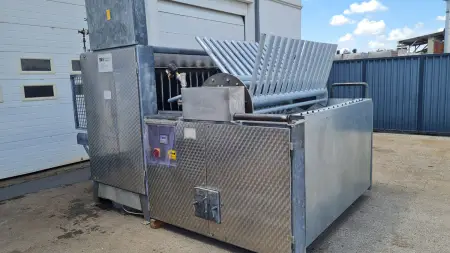 Delivery Hass David 200 pig dehairing machine with associated tank for customer from Russia