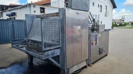 Delivery Hass David 200 pig dehairing machine with associated tank for customer from Russia detalj