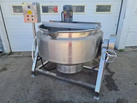 Delivery Sind kettle for baking minced meat, boiling and melting fat for a customer in Greece