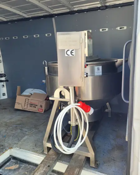 Sind kettle for melting fat and roasting meat, delivery to a customer from Serbia. detalj