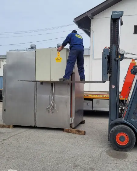 Isporuka pušnice Maurer za dvoja kolica kupcu iz Srbije.